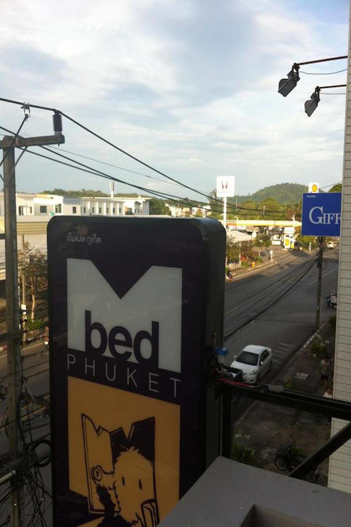 A Pousada Mbed Phuket Exterior foto